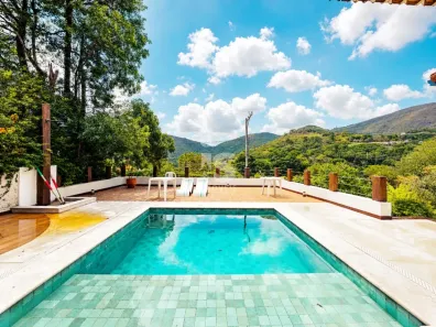 Casa de Condomínio com 5 Quartos à venda, 944m² no Itaipava, Petrópolis
