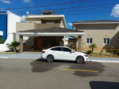 Casa com 4 Quartos à venda, 459m² no Piracangaguá, Taubaté