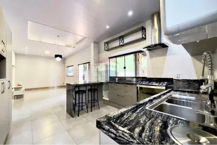 Casa com 2 Quartos para alugar, 345m² no Setor Habitacional Tororó, Brasília