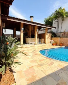 Casa de Condomínio com 4 Quartos para alugar, 343m² no Alphaville, Santana de Parnaíba