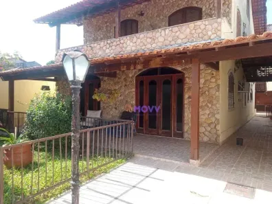 Casa com 4 Quartos à venda, 398m² no Piratininga, Niterói