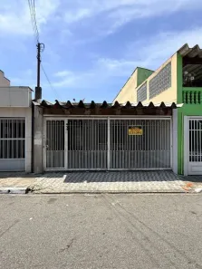 Casa com 2 Quartos para alugar, 180m² no Vila Nova York, São Paulo