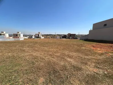 Lote/Terreno à venda, 250m² no Jardins Parma, Senador Canedo