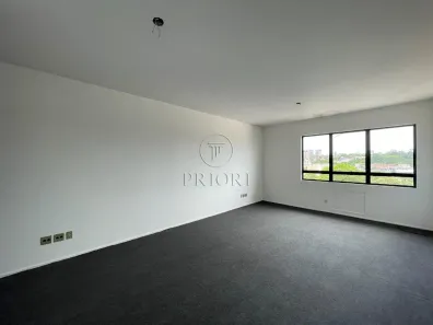 Sala Comercial à venda, 37m² no Passo da Areia, Porto Alegre