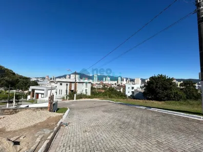 Lote/Terreno à venda, 335m² no Passa Vinte, Palhoça