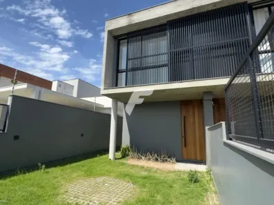 Casa com 3 Quartos à venda, 165m² no Campeche, Florianópolis