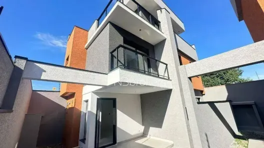 Sobrado com 3 Quartos à venda, 123m² no Guaíra, Curitiba