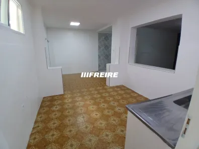 Casa com 2 Quartos para alugar, 60m² no Olímpico, São Caetano do Sul
