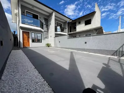 Sobrado com 2 Quartos à venda, 62m² no Brejarú, Palhoça