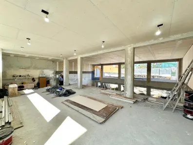 Sala Comercial para alugar, 400m² no Bacacheri, Curitiba