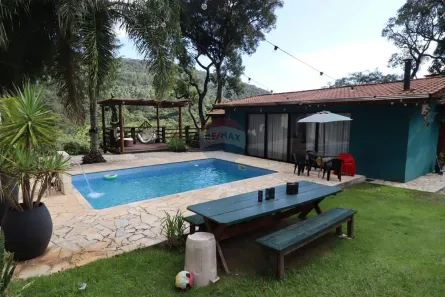 Fazenda/Sítio com 4 Quartos à venda, 280m² no Pirucaia, Mairiporã