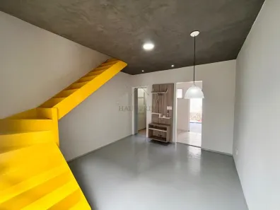 Casa de Condomínio com 2 Quartos à venda, 50m² no Chácara Tropical (Caucaia do Alto), Cotia