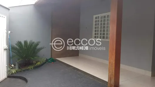 Casa com 3 Quartos à venda, 180m² no Jardim Patrícia, Uberlândia