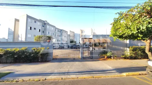 Apartamento com 2 Quartos para alugar, 57m² no Centro, Araraquara