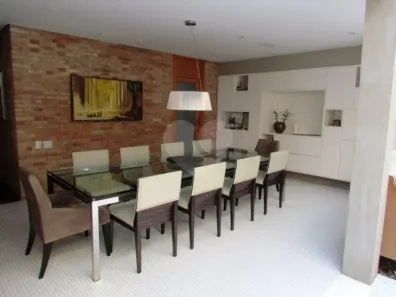 Sobrado com 3 Quartos para alugar, 550m² no Jardim Leonor, São Paulo