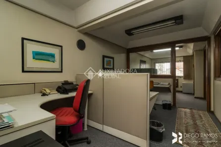 Sala Comercial à venda, 117m² no Mont Serrat, Porto Alegre