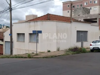 Casa com 2 Quartos à venda, 136m² no Centro, São Carlos