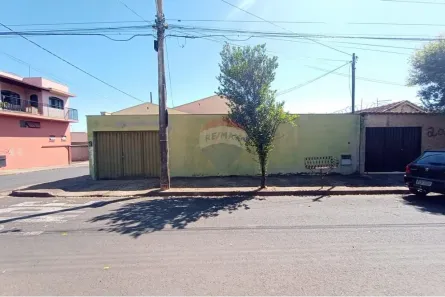 Casa com 3 Quartos à venda, 152m² no Cidade Jardim, Uberaba
