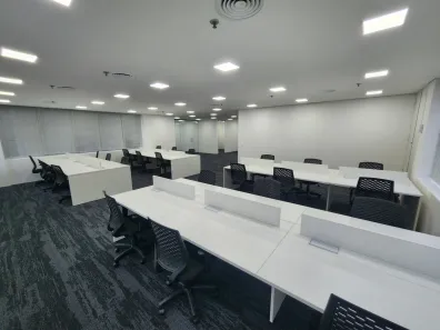 Sala Comercial com 6 Quartos para alugar, 172m² no Cidade Monções, São Paulo