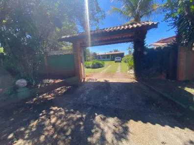 Casa de Condomínio com 3 Quartos para venda ou aluguel, 250m² no Nova Aracoiaba, Araçoiaba da Serra