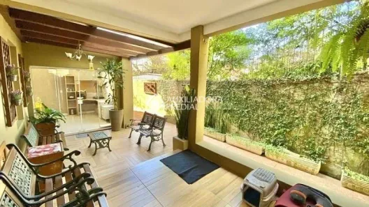 Casa com 4 Quartos à venda, 264m² no Menino Deus, Porto Alegre