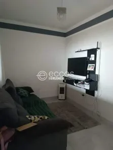 Casa com 2 Quartos à venda, 85m² no Jardim Brasília, Uberlândia