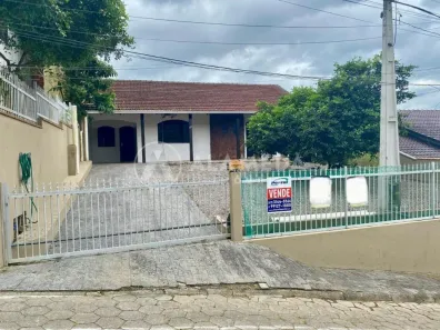 Casa com 3 Quartos à venda, 180m² no Água Verde, Blumenau