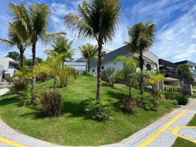 Casa de Condomínio com 3 Quartos à venda, 438m² no Residencial Parque Mendanha, Goiânia