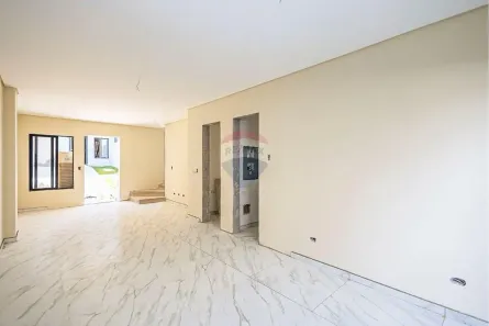 Sobrado com 3 Quartos à venda, 105m² no Pilarzinho, Curitiba