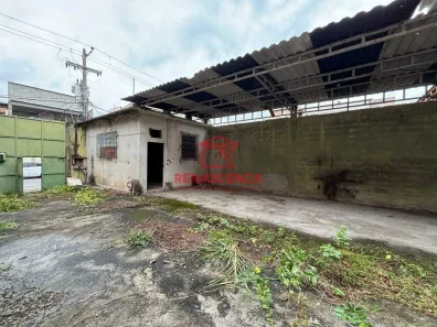 Galpão/Depósito/Armazém para alugar, 243m² no Irajá, Rio de Janeiro