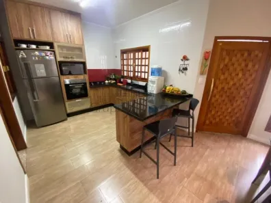 Casa com 3 Quartos à venda, 140m² no Loteamento Villa Branca, Jacareí