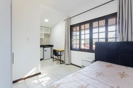 Apartamento com 1 Quarto para alugar, 20m² no Carvoeira, Florianópolis