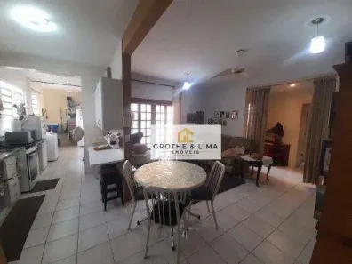 Casa com 5 Quartos à venda, 360m² no Chácara do Visconde, Taubaté