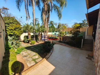 Casa com 3 Quartos à venda, 323m² no Vila Cristina, Betim
