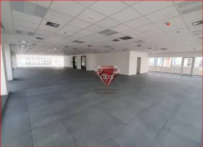 Sala Comercial para alugar, 257m² no Vila Gertrudes, São Paulo