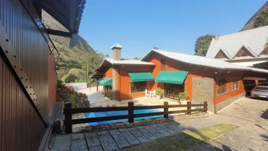 Casa com 4 Quartos à venda, 457m² no Retiro, Petrópolis