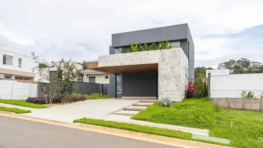 Casa de Condomínio com 4 Quartos à venda, 254m² no Jardins França, Goiânia