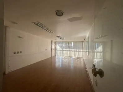 Imóvel Comercial com 4 Quartos à venda, 292m² no São Sebastião, Porto Alegre