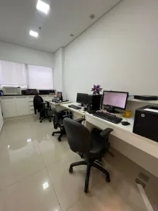 Sala Comercial à venda, 38m² no Vila Mogilar, Mogi das Cruzes
