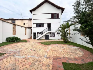 Casa com 8 Quartos para alugar, 640m² no Santa Tereza, Belo Horizonte