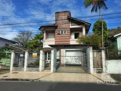 Casa com 4 Quartos à venda, 170m² no Santo Antônio, Criciúma