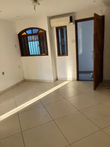 Sobrado com 2 Quartos para alugar, 200m² no Barreto, Niterói