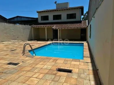 Casa com 6 Quartos para alugar, 416m² no Parque Jardim Europa, Bauru