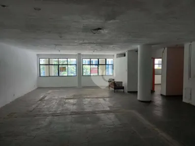 Ponto Comercial para alugar, 235m² no Centro, Rio de Janeiro