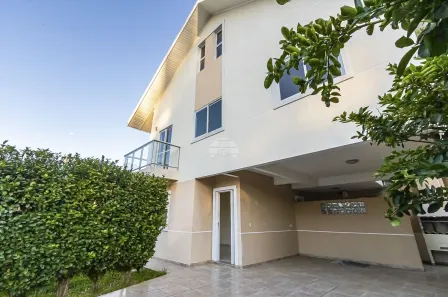 Sobrado com 3 Quartos à venda, 166m² no Cachoeira, Curitiba