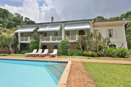 Casa com 8 Quartos à venda, 613m² no Nogueira, Petrópolis