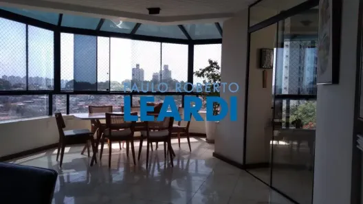 Apartamento com 3 Quartos à venda, 232m² no Vila Suzana, São Paulo