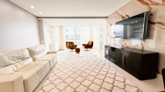 Apartamento com 3 Quartos para alugar, 149m² no Centro, Balneário Camboriú