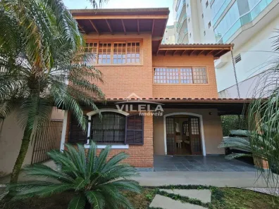 Sobrado com 4 Quartos à venda, 172m² no Centro, Caraguatatuba