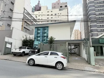 Imóvel Comercial com 15 Quartos para alugar, 575m² no Cambuí, Campinas